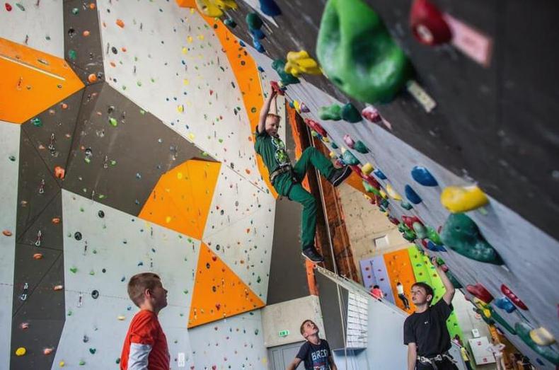 Bouldering – korzyści i zasady