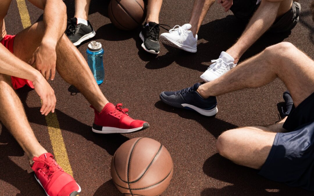 Buty do koszykówki Adidas – przewodnik po ofercie i technologiach